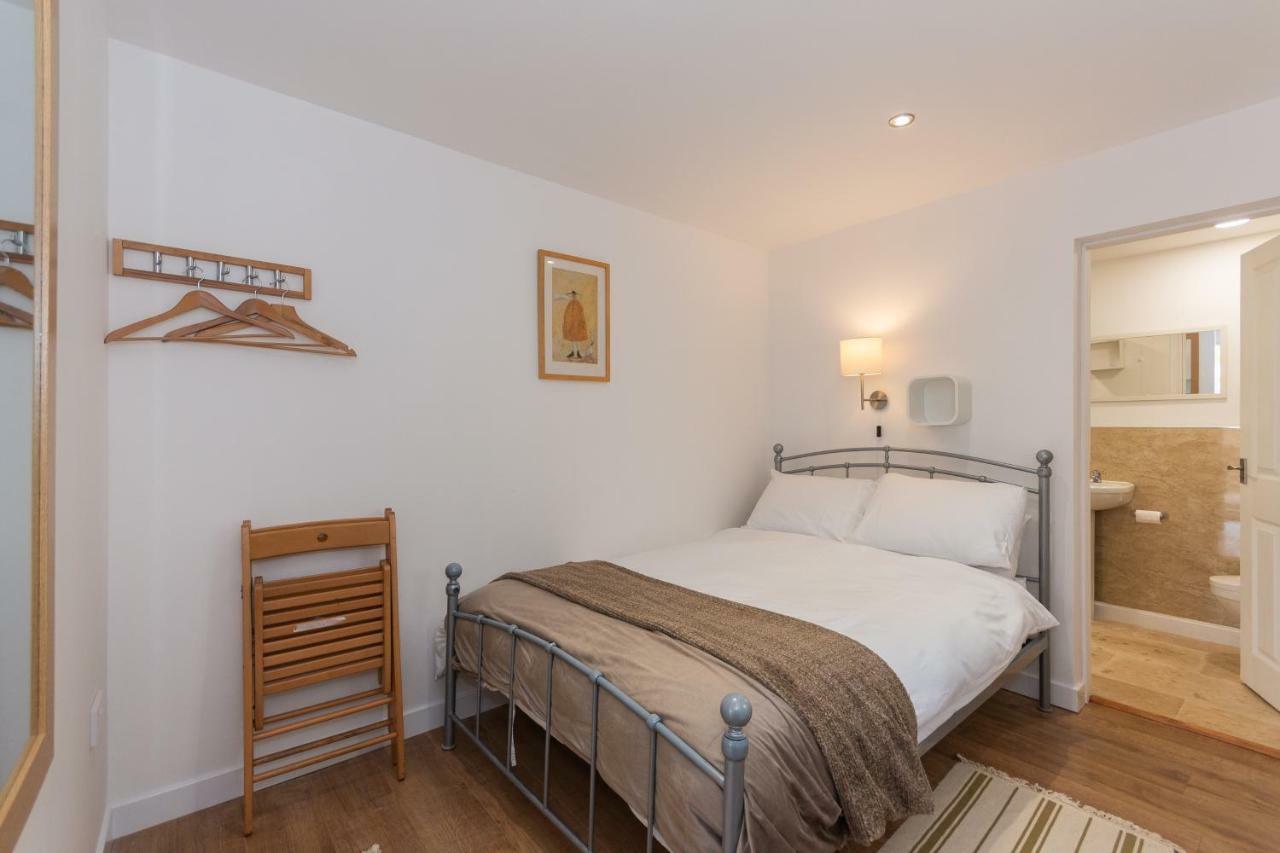 Garden Studio Apartment St Andrews - Free Parking ภายนอก รูปภาพ