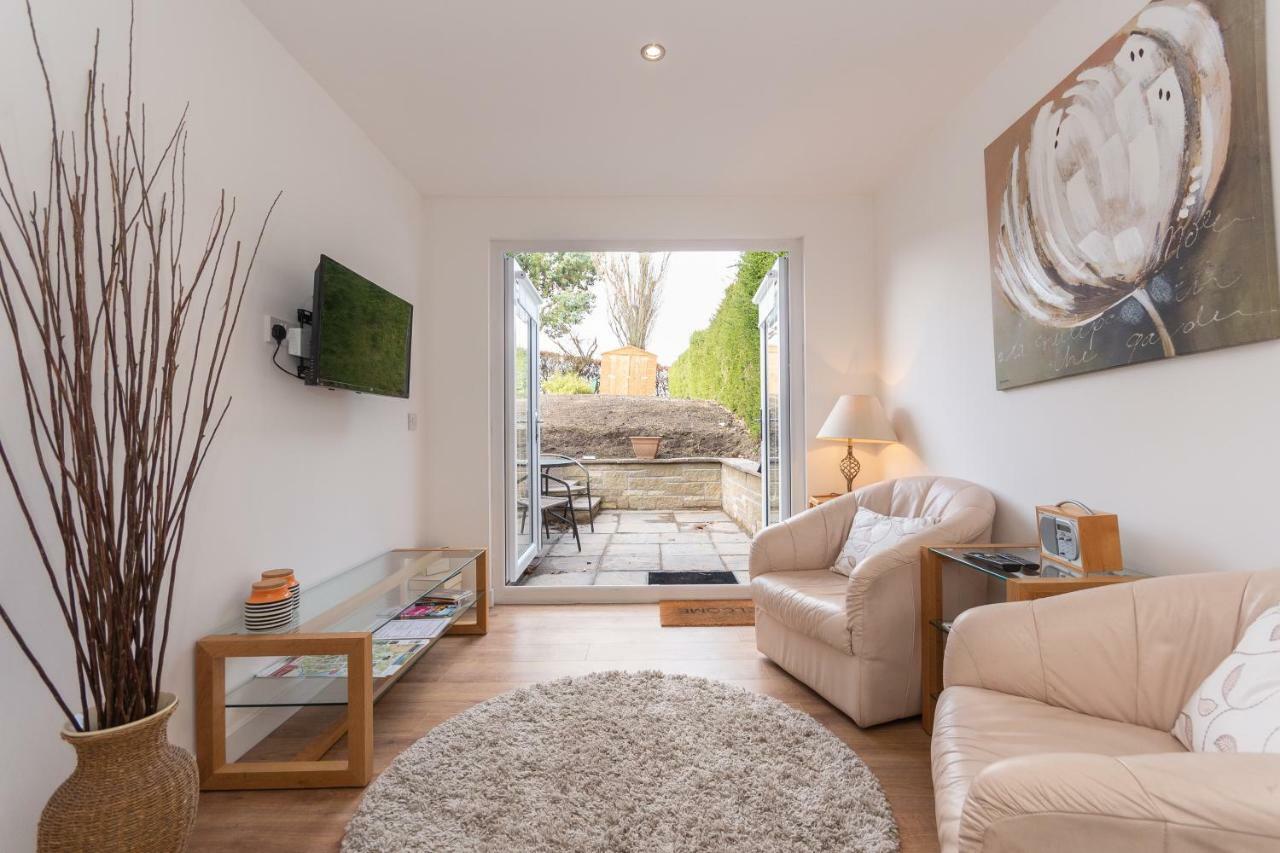 Garden Studio Apartment St Andrews - Free Parking ภายนอก รูปภาพ